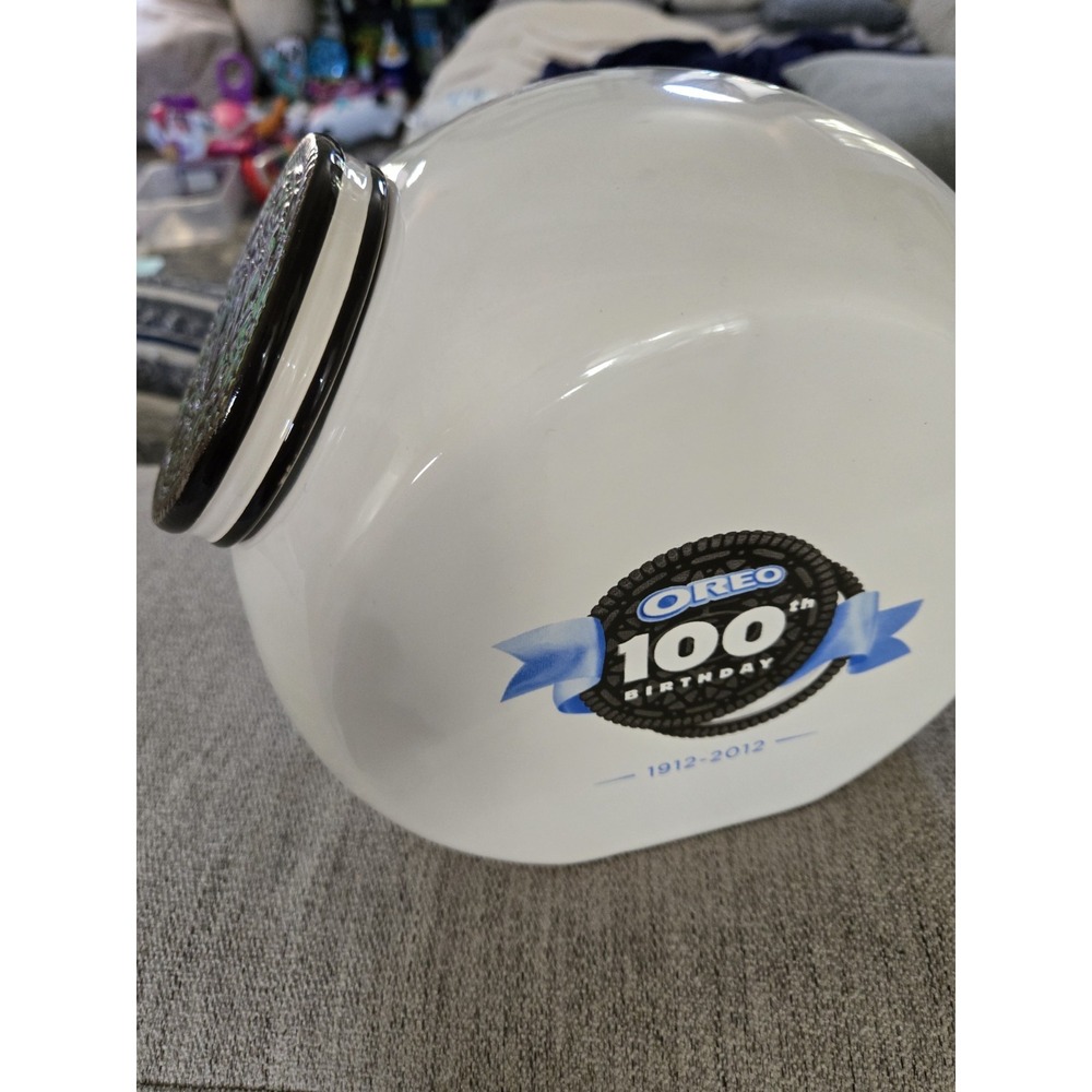 Oreo 100th Birthday Ceramic OREO Cookie Jar with‎ Lid 1912-2012